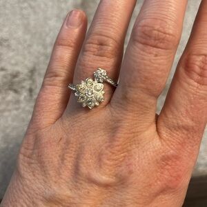 Swarovski Flower Ring